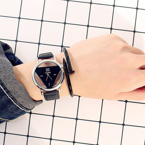 Fashion Tide Men Women Watch Hollow Quartz